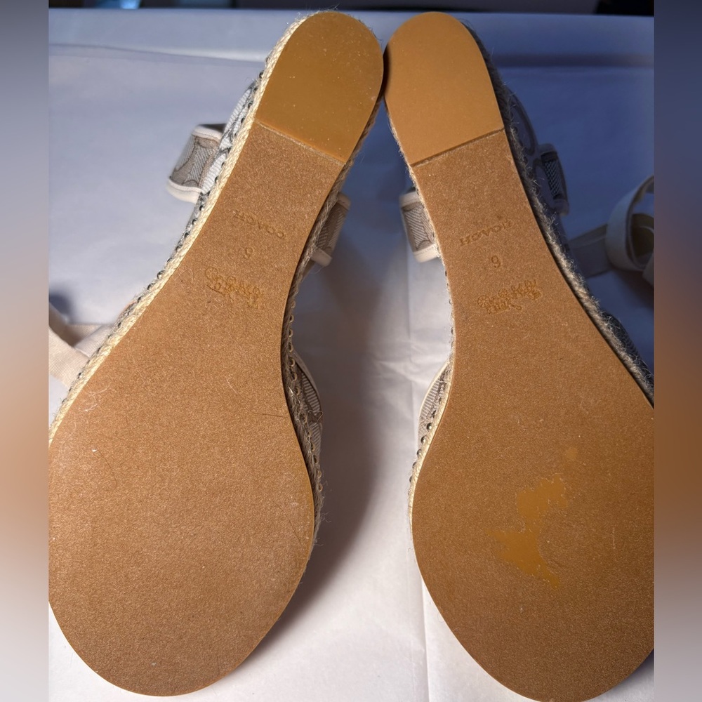 BRAND NEW Coach Women's Cream Tie-Up Sandals - Picture 4 of 4